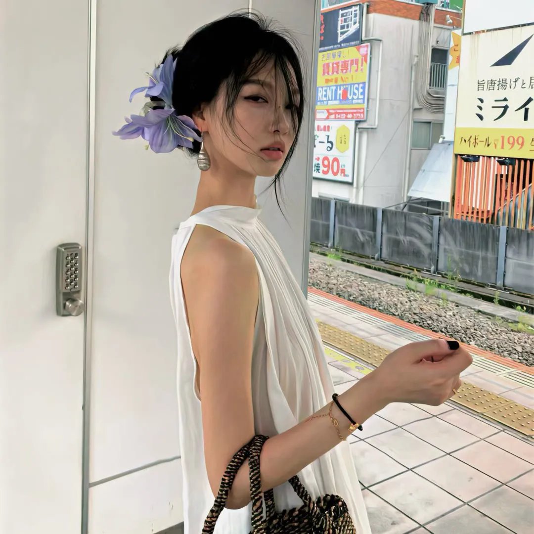 龙纹身的女鬼入镜